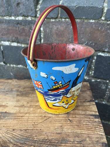 Vintage Sand Pail