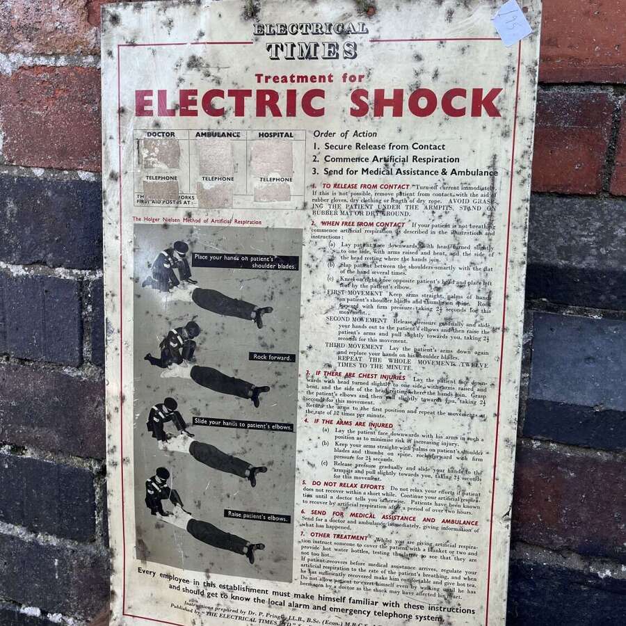 Tin Sign For Electric Shock Treatment