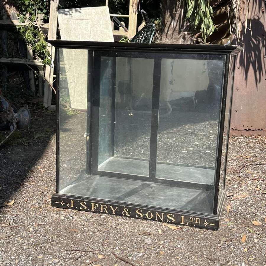 Fry&rsquo;s Cabinet