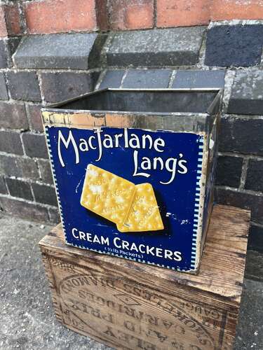 Mcfarlane Lang & Co Tin