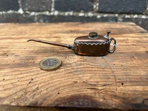 Meccano Oil Pourer