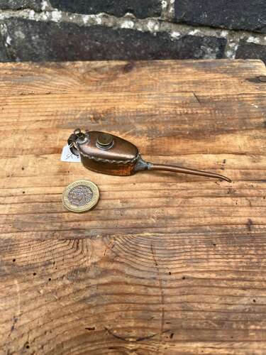Meccano Oil Pourer