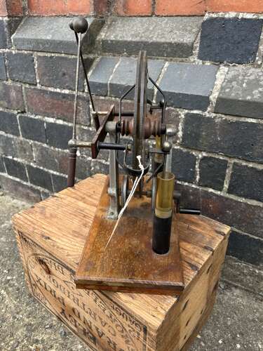 Wimshurst Machine