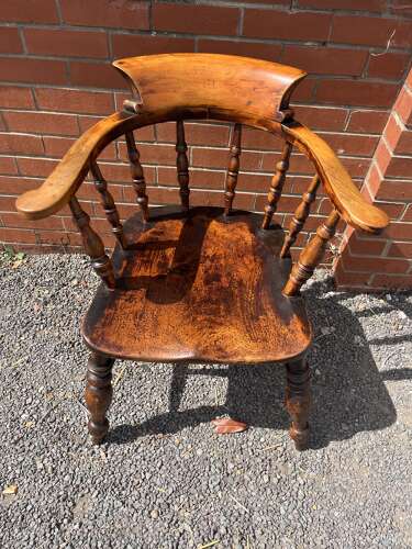 Smokers Bow Chair