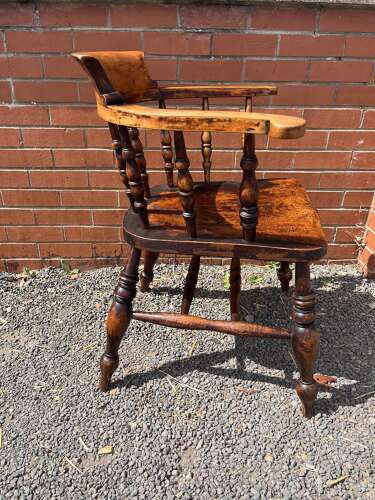 Smokers Bow Chair