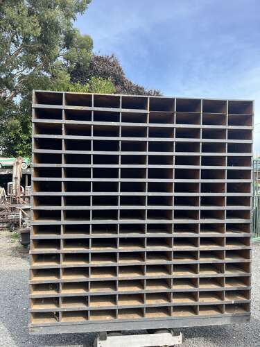 Pigeon Hole Shelving