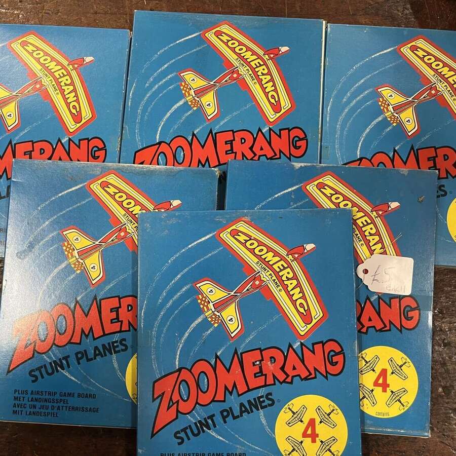 Zoomerang Stunt Planes