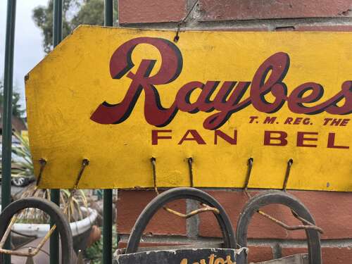 Raybestos fan belt display