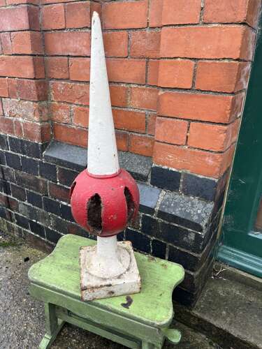 GWR signal finial