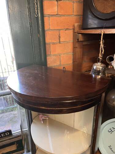 Domed Front Cabinet