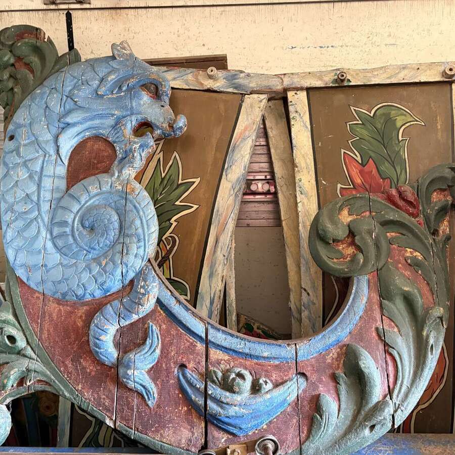 Dragon Chariot Side