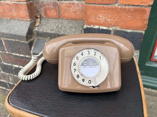 Dial Telephone